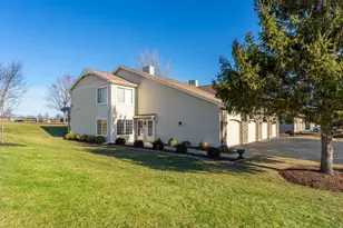 7636 Creek Bend, Rockford, IL 61114 - Photo 4