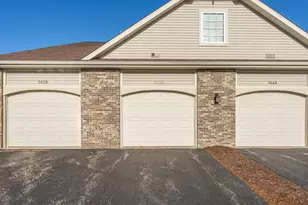 7636 Creek Bend, Rockford, IL 61114 - Photo 2