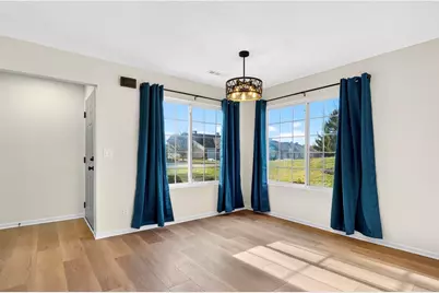 7636 Creek Bend, Rockford, IL 61114 - Photo 4