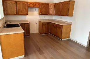 2717 20th St, Rockford, IL 61109 - Photo 4