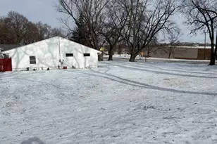 2717 20th St, Rockford, IL 61109 - Photo 14