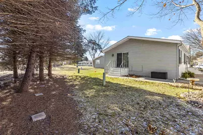 404 E Wood Lane, Belvidere, IL 61008 - Photo 4