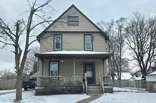108 S 8th St, South Beloit, IL 61080 - Photo 1