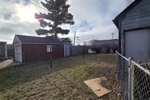 1524 Virginia Ave, Rockford, IL 61103 - Photo 4