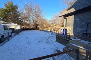 1618 Evergreen St, Rockford, IL 61103 - Photo 4