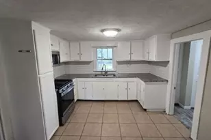 2935 Potter St, Rockford, IL 61109 - Photo 4