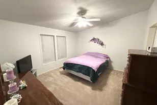 101 Club Cir, Belvidere, IL 61008 - Photo 12