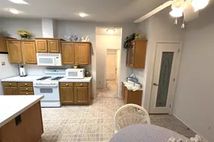 101 Club Cir, Belvidere, IL 61008 - Photo 6