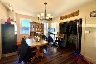 318 S Chestnut St, Shannon, IL 61078 - Photo 6