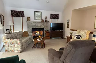 704 Brynnwood Ln, Lena, IL 61048 - Photo 4