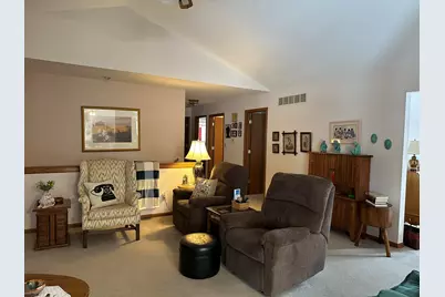 704 Brynnwood Lane, Lena, IL 61048 - Photo 6