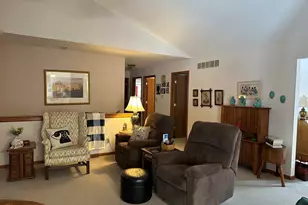 704 Brynnwood Ln, Lena, IL 61048 - Photo 6