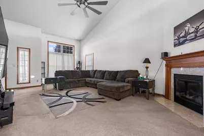 3337 Citadel Drive, Rockford, IL 61109 - Photo 2