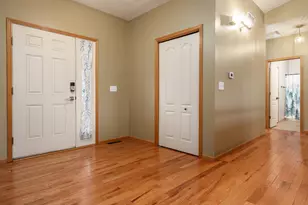 3271 N Silver Ridge Dr, Oregon, IL 61061 - Photo 4