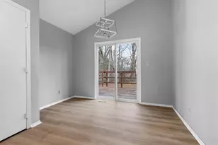 2718 Norway Pine Rd, Rockford, IL 61109 - Photo 6