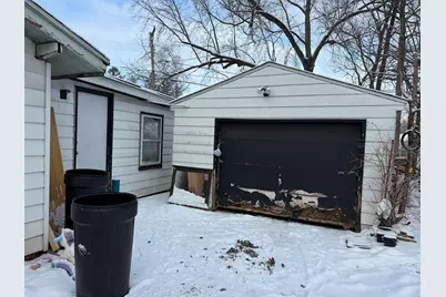 2021 Loomis Street, Rockford, IL 61102 - Photo 4