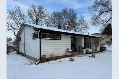 2021 Loomis Street, Rockford, IL 61102 - Photo 2