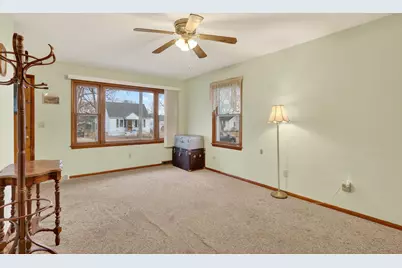 2820 Hanson Street, Rockford, IL 61109 - Photo 6