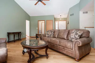 4797 Lindbloom Lane, Cherry Valley, IL 61016 - Photo 6