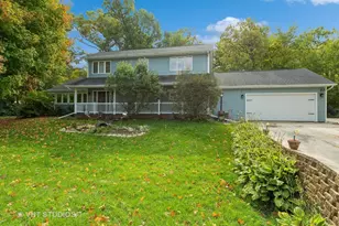 100 SE Prince Ct, Poplar Grove, IL 61065 - Photo 1