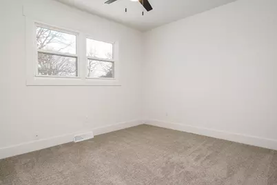 617 E 3rd Street, Byron, IL 61010 - Photo 20