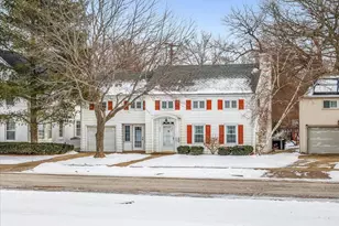 2433 Oxford St, Rockford, IL 61103 - Photo 2