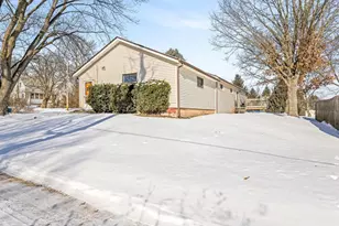 412 W Main St, Durand, IL 61024 - Photo 20