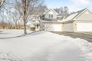 687 Beulah Ct, Rockton, IL 61072 - Photo 1