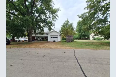 200 N Oregon Street, Troy Grove, IL 61372 - Photo 34