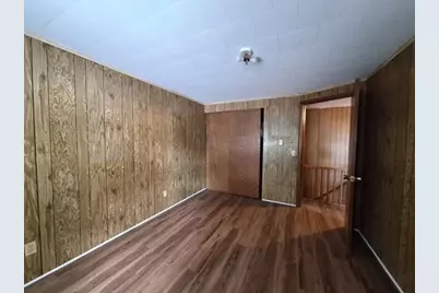 200 N Oregon Street, Troy Grove, IL 61372 - Photo 30