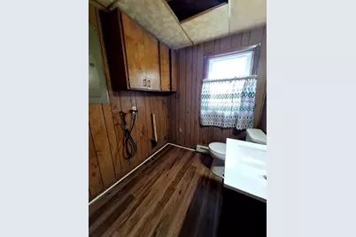 200 N Oregon Street, Troy Grove, IL 61372 - Photo 26