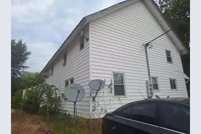 200 N Oregon Street, Troy Grove, IL 61372 - Photo 32