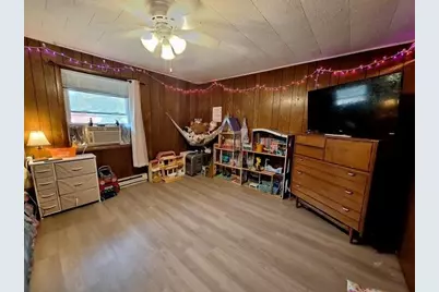 200 N Oregon Street, Troy Grove, IL 61372 - Photo 10