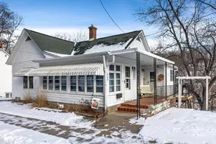 469 Dewey Ave, Galena, IL 61036 - Photo 1