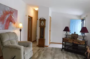 5476 Ebonywood Ln, Roscoe, IL 61073 - Photo 4