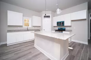 819 Kenai Ct, Roscoe, IL 61073 - Photo 8