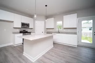 827 Kenai Ct, Roscoe, IL 61073 - Photo 4