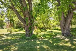 5398 Crestdale Dr, Rockford, IL 61114 - Photo 1