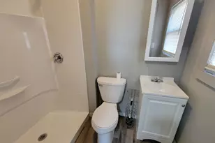 533 Deleon St, Ottawa, IL 61350 - Photo 8