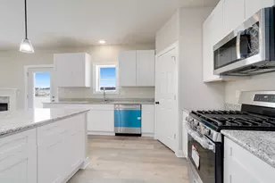 833 Kenai Ct, Roscoe, IL 61073 - Photo 8