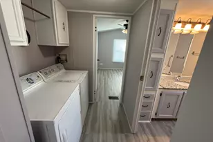 594 Park Ave, Belvidere, IL 61008 - Photo 10