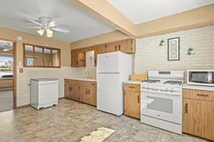 1321 Northfield Ave, Loves Park, IL 61111 - Photo 12