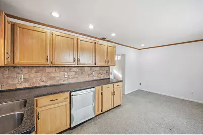 6961 Hiatt Drive, Rockford, IL 61114 - Photo 8