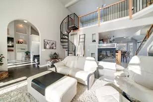 4092 W Pond Rd, Leaf River, IL 61047 - Photo 8