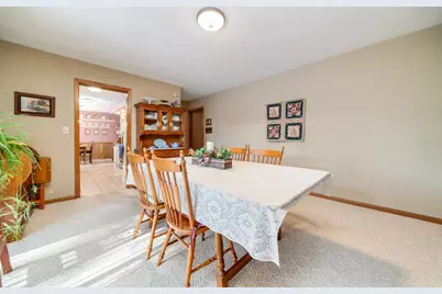 4307 Tallwood Avenue, Rockford, IL 61114 - Photo 10