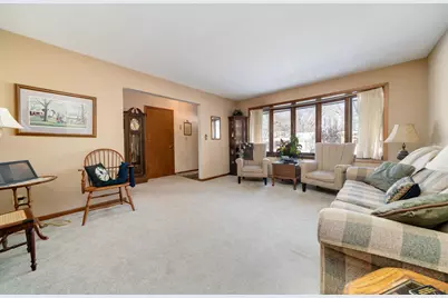 4307 Tallwood Avenue, Rockford, IL 61114 - Photo 6