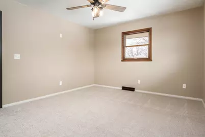 6747 Lynnhurst Lane, Roscoe, IL 61073 - Photo 40