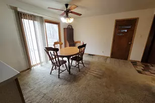 408 E 4th St, Spring Valley, IL 61362 - Photo 14