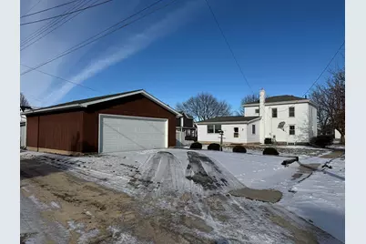 328 E Carroll Street, Lanark, IL 61046 - Photo 6