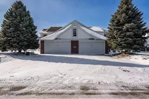 10138 Monarch Rd, Roscoe, IL 61073 - Photo 2